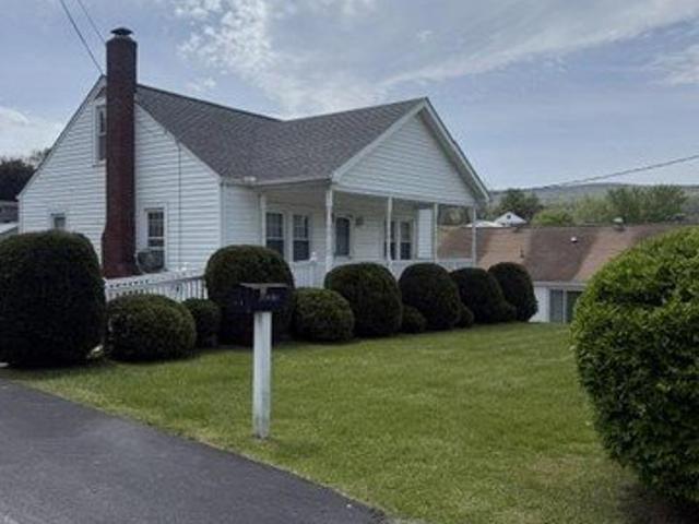 House for sale in Bedford, Pennsylvania