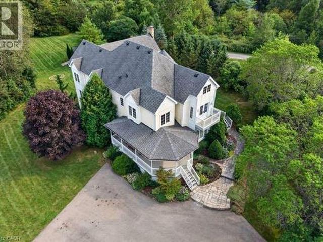 House for sale in Ancaster, Ontario