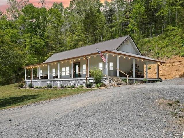 House for sale in Columbia, Kentucky