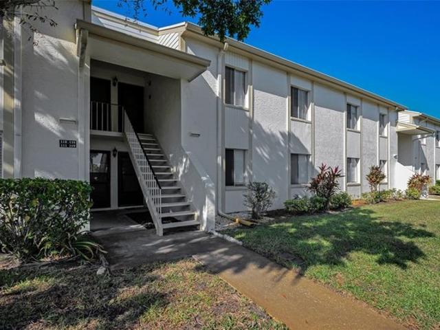 Condo for sale in Oldsmar, Florida