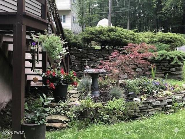 House for sale in Greentown, Pennsylvania