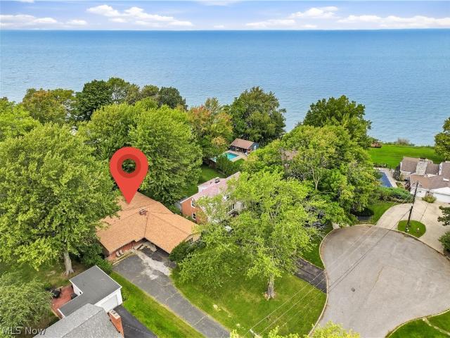 House for sale in Shoreway, Euclid