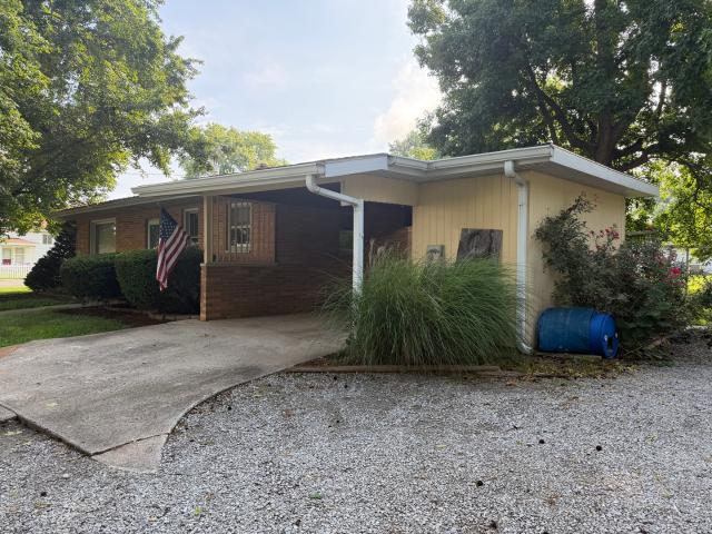 House for sale in Perry, Illinois
