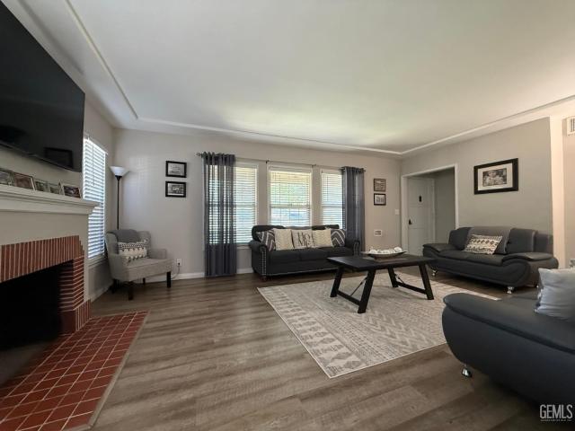 House for sale in Taft, California