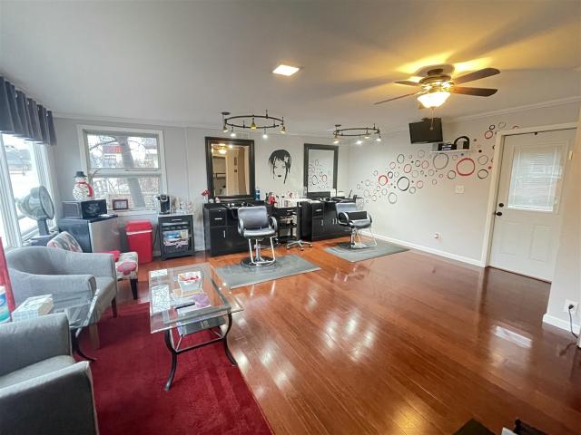 Commercial for sale in Marion