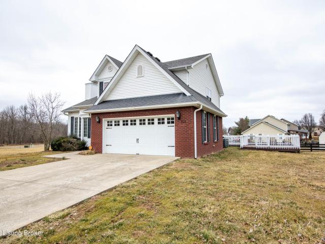 House for sale in Radcliff, Hardin County