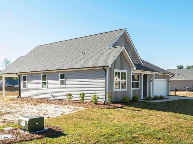 House for sale in Burgaw, Pender County