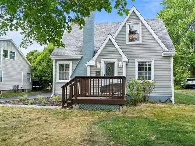 House for sale in New Glasgow, Nova Scotia