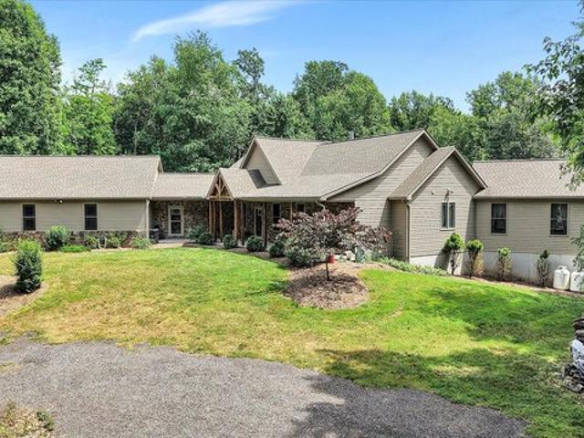 House for sale in Lebanon, Pennsylvania