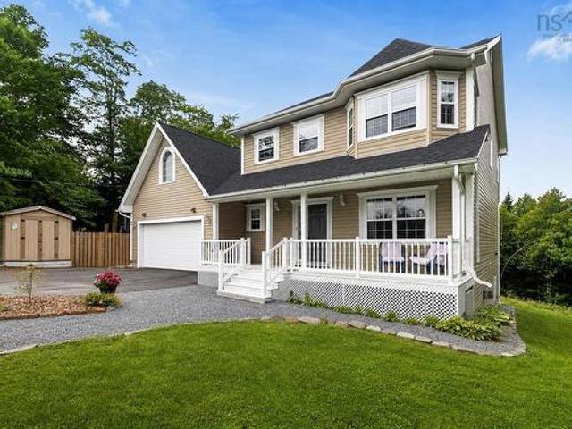 House for sale in Hammond's Plains, Nova Scotia