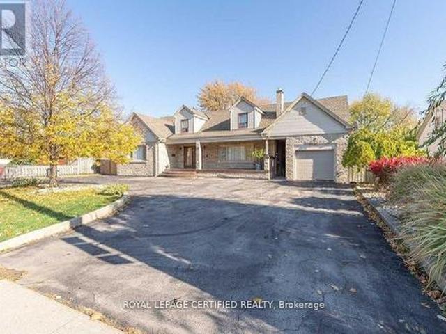 Property for sale in Ancaster, Ontario