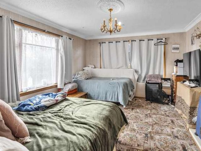 House for sale in Chaslands, Canterbury