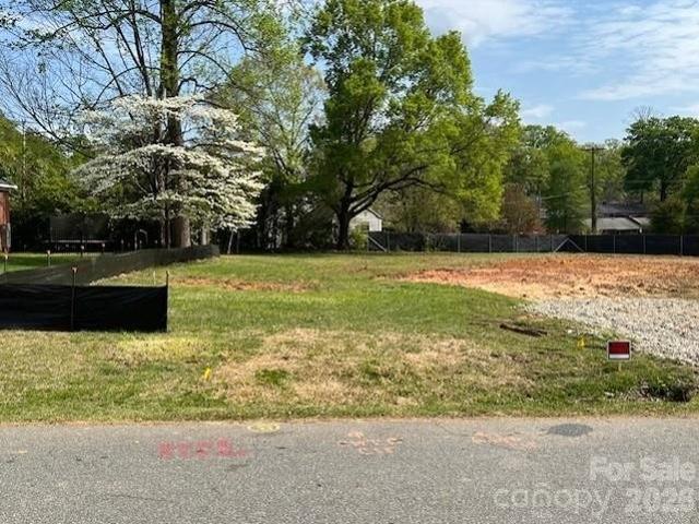 Land for sale in Mecklenburg, North Carolina
