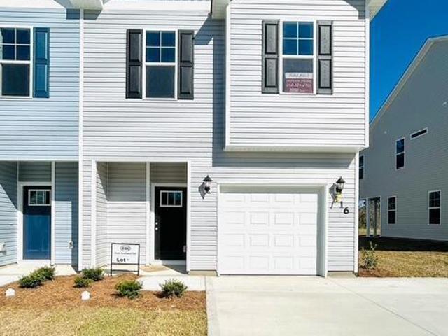 Townhouse for sale in Piney Green, Onslow County