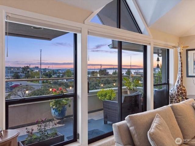 Condo for sale in Edmonds, Washington