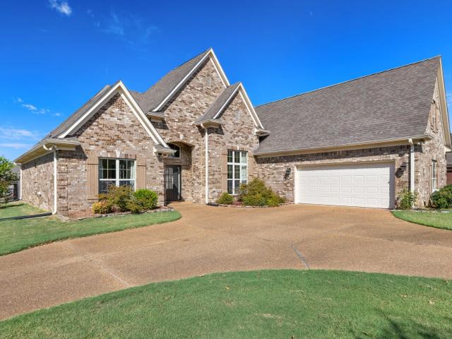 House for sale in Oakland, West Tennessee