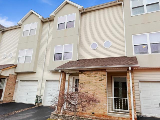 Townhouse for sale in Perth Amboy
