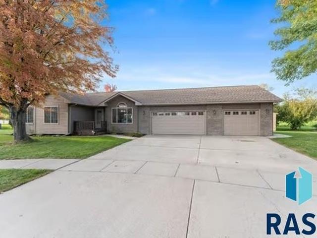 House for sale in Western Heights Addition, Dell Rapids