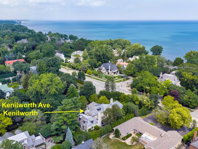 House for sale in Kenilworth, Illinois