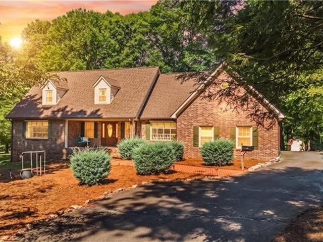 House for sale in Boonville, North Carolina
