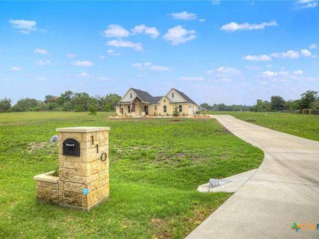 House for sale in Seguin, Texas