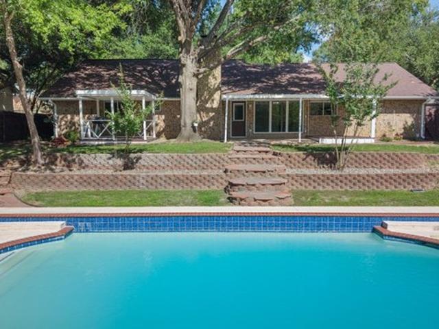 House for sale in Henderson, Texas