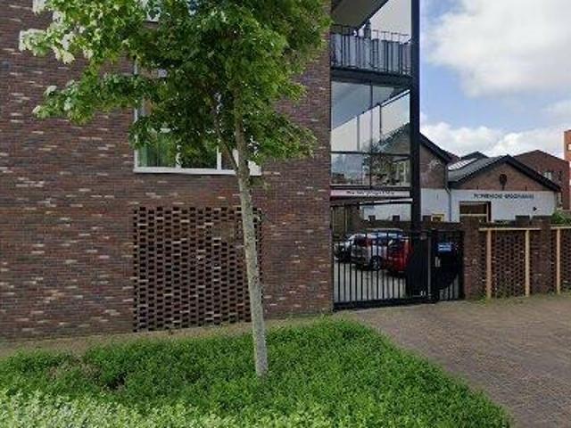 Bedrijfspand te huur in Zutphen, Gelderland