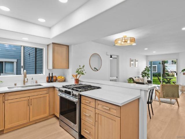 Condo for sale in Cardiff, California