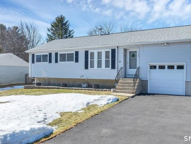 House for sale in Naugatuck, Connecticut