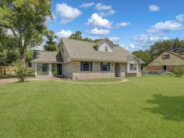 House for sale in Clute, Texas