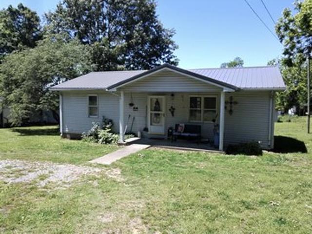 House for sale in Arlington, Kentucky