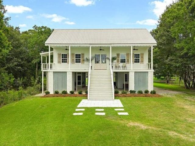 House for sale in Mandeville, Louisiana