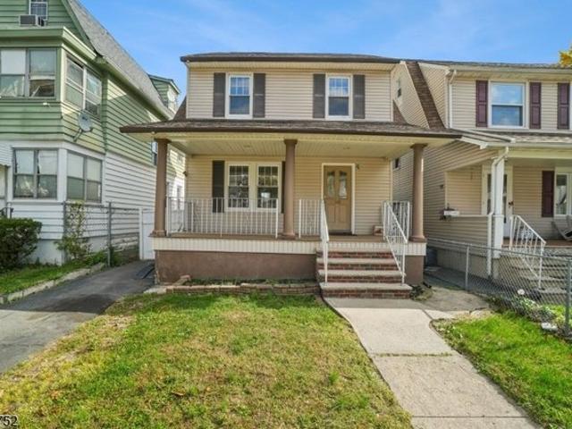 House for sale in Bloomfield, New Jersey
