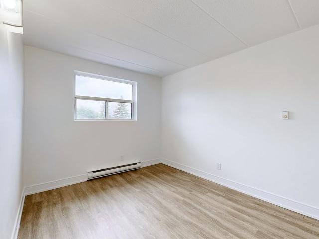 Apartment for rent in Durham, Ontario