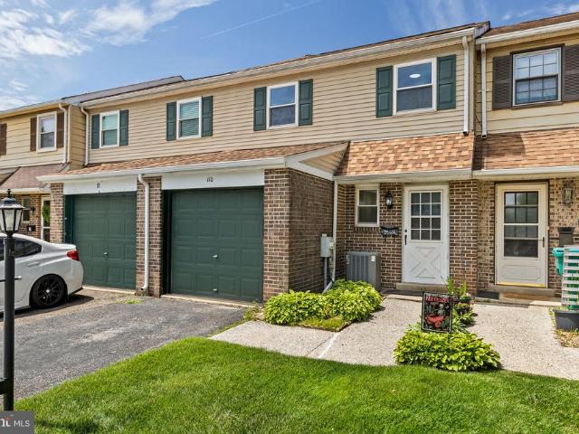 Townhouse for sale in Arcola, Pennsylvania
