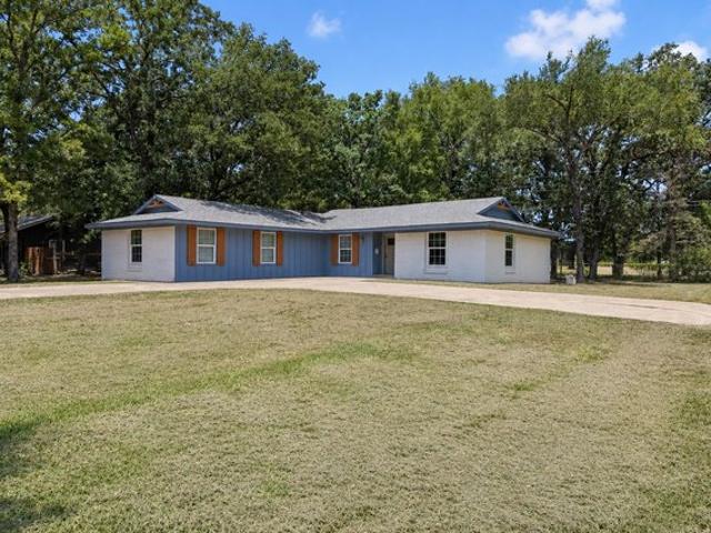 House for sale in Mabank, Texas