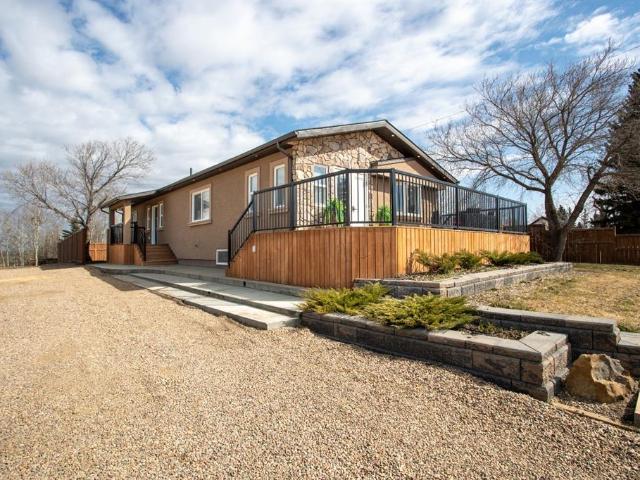 House for sale in Paradise Valley, Alberta