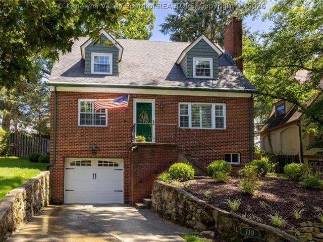 House for sale in Charleston, West Virginia