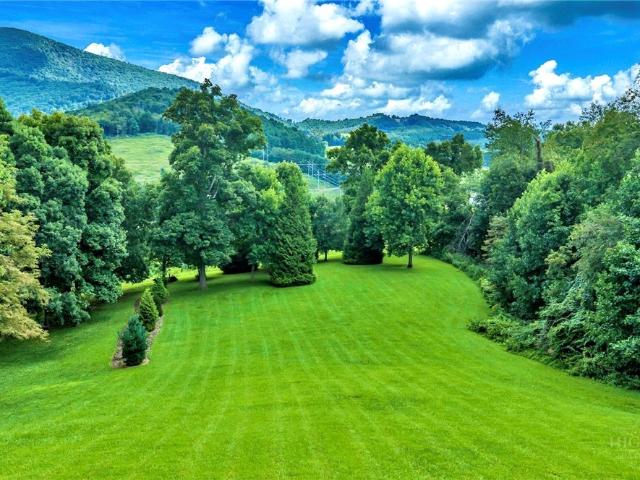 House for sale in West Jefferson, North Carolina