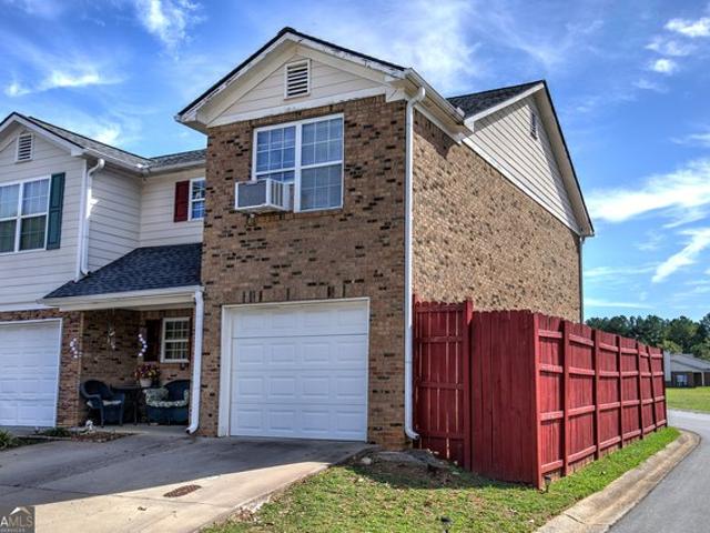 Townhouse for sale in Adairsville, Georgia
