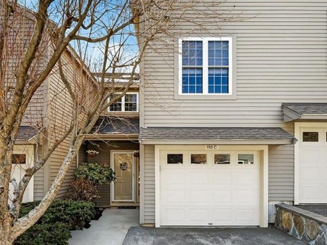 Condo for sale in Clinton, Massachusetts