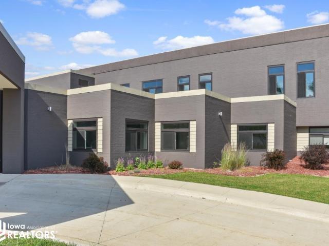 Condo for sale in Iowa Falls, Iowa