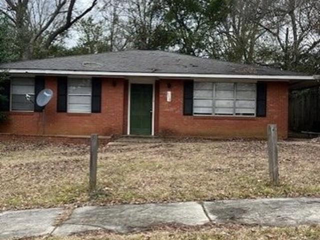 House for sale in Mccomb, Mississippi