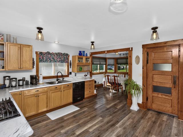 House for sale in Cambridge, Story County