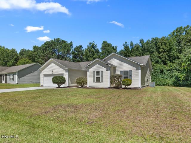 House for sale in Sneads Ferry, North Carolina