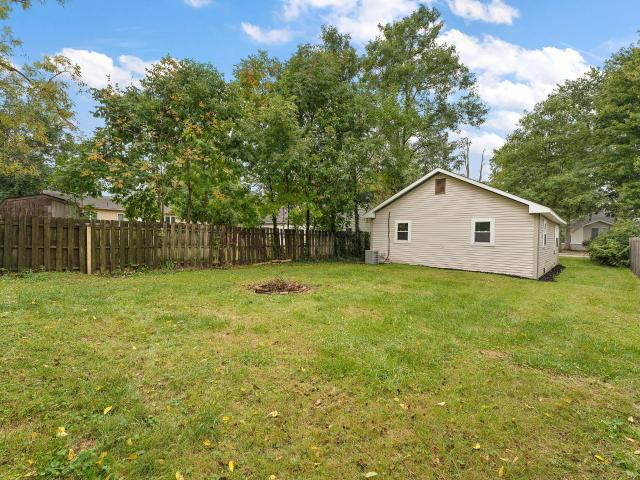 House for sale in Crown Point, Lake County