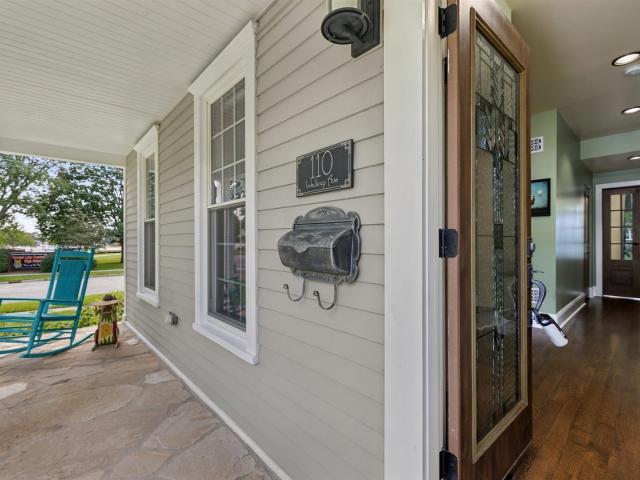 House for sale in Mchenry, Illinois