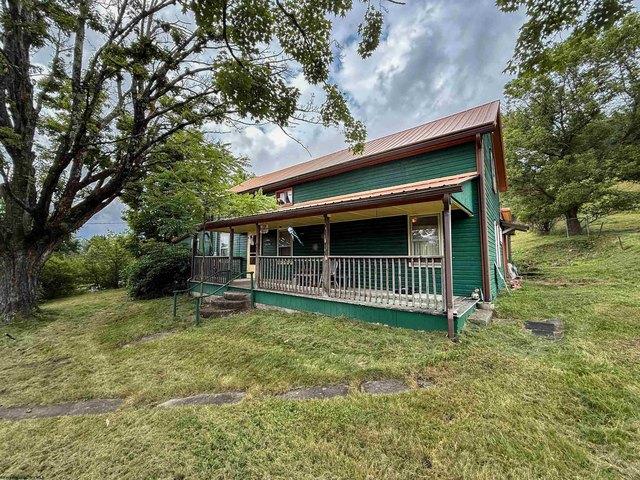 House for sale in Elkins, West Virginia