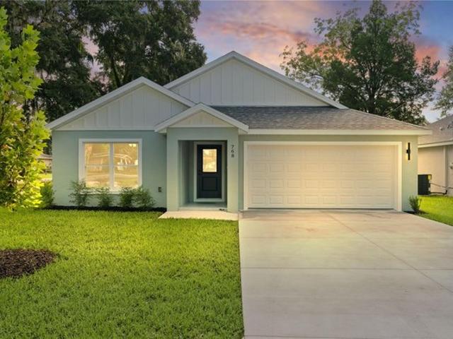 House for sale in Ocklawaha, Florida