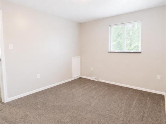 Townhouse for sale in Moon, Pennsylvania